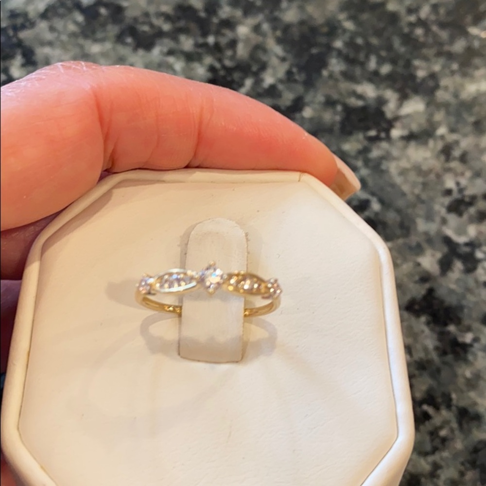 New 14K Gold CZ Wedding Band Promise Ring - Picture 11 of 15
